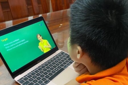 Hơn 850.000 học sinh Nghệ An dự lễ khai giảng trực tuyến