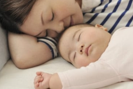 Mẹo dân gian giúp trẻ sơ sinh ngủ ngon cực đơn giản và hiệu quả cho mẹ