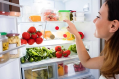 Mẹo khử mùi tủ lạnh cực đơn giản và hiệu quả mà bà nội trợ nào cũng không thể bỏ qua