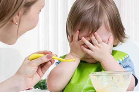 Nguyên nhân và tuyệt chiêu trị biếng ăn ở trẻ với 6 mẹo cực hay và hiệu quả