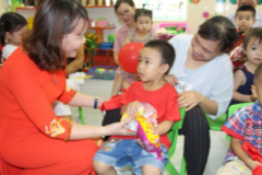 Phụ huynh cần chuẩn bị những gì trước khi cho con học mẫu giáo - mầm non?