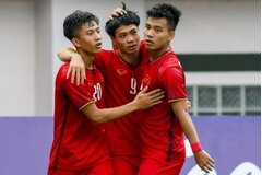 HLV Hoàng Văn Phúc muốn Công Phượng đá thay Văn Đức