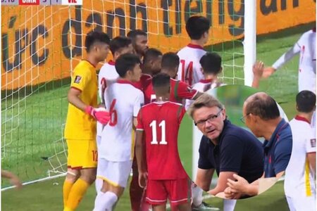 HLV Troussier chỉ cách hóa giải chiêu thức đá phạt của tuyển Oman