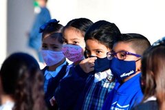 Vaccine Covid-19 cho trẻ em: Cẩn trọng từng bước