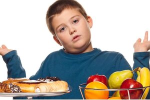 Cần tránh xa những thực phẩm này nếu không muốn trẻ dạy thì sớm