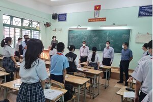 Thêm 4 khối lớp ở TP.HCM đến trường từ ngày 4/1
