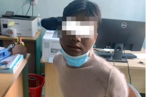 Bé gái 9 tuổi bị nam thanh niên hiếp dâm trên đường đi chơi về