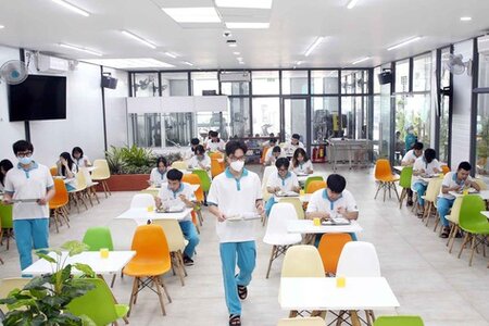TP.Hồ Chí Minh sẽ mở bán trú trường học sau Tết