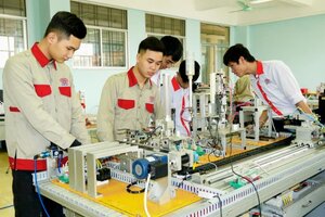 Hà Nội mở rộng nhóm học sinh, sinh viên đi học trực tiếp từ 14/2