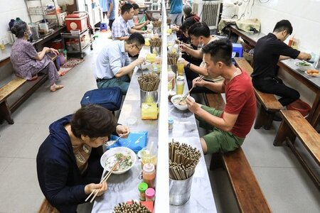 Bắc Ninh cho phép nhà hàng, quán ăn mở cửa trở lại vào 10/2