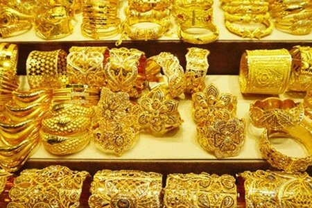 Giá vàng hôm nay 11/2: Vàng nữ trang giảm mạnh tới 600 nghìn đồng/lượng