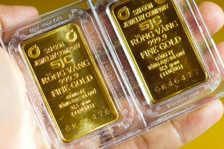 Giá vàng hôm nay 24/2: Tăng mạnh đồng loạt tới 430 nghìn đồng/lượng