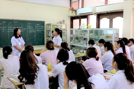 Những lưu ý khi thi tuyển vào ngành Chăm sóc sắc đẹp của trường CĐ Y Hà Nội đẩy mạnh 