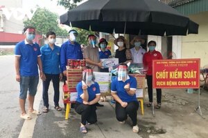 13 nhóm tình nguyện viên chống dịch Covid-19 được TPHCM hỗ trợ