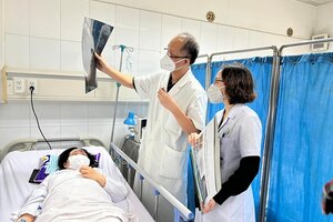 Suýt mù mắt vì tiêm filler nâng mũi tại spa