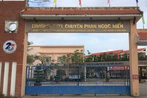 Kỷ luật phó hiệu trưởng vụ yêu cầu học sinh ăn đồ đã vứt vào thùng rác
