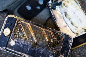 Điện thoại phát nổ khi đang sạc, nam thanh niên dập nát bàn tay