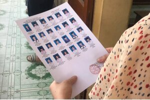 Cụ ông 82 tuổi dự thi tốt nghiệp THPT 2022 ở Hà Nội