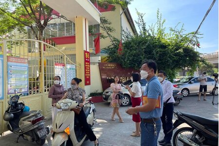 Hà Nội: Tạm dừng chuyển học sinh đi nơi khác để trường lên chuẩn quốc gia