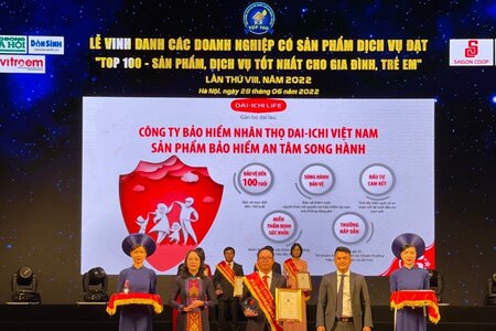 Dai-ichi Life Việt Nam vinh dự nhận giải  “Top 100 - Sản phẩm, Dịch vụ tốt nhất cho Gia đình, Trẻ em” lần thứ hai