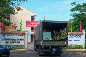Cần Thơ: Điều động xe đặc chủng vận chuyển đề thi tốt nghiệp THPT