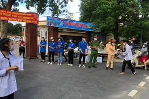 Phát hiện 2 trường hợp dùng căn cước giả thi hộ ở Hà Nội