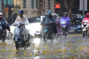 Tin thời tiết 13/7: Mưa dông ở hầu khắp các vùng trên cả nước