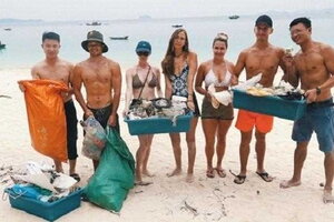 Du khách không mang chai nhựa, túi nilon ra Cô Tô từ 1/9