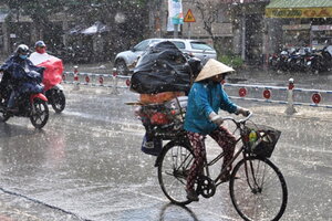TIn thời tiết 16/9: Miền Bắc trở mưa dông diện rộng, giảm nhiệt