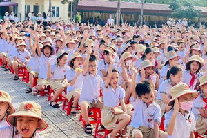 Các tỉnh, thành tăng cường các giải pháp chống lạm thu ở trường học