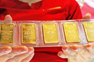 Giá vàng hôm nay ngày 10/10: Đồng loạt tăng mạnh