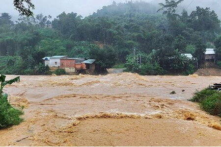 Quảng Nam đề nghị chủ động ứng phó với áp thấp, mưa lũ