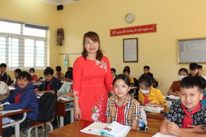 Cô giáo Mường 'nhóm lửa' tình yêu môn Lịch sử ở vùng khó