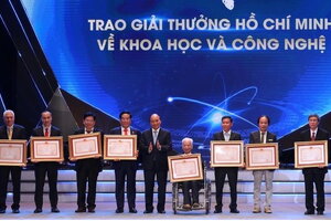 Trao Giải thưởng Hồ Chí Minh và Nhà nước về khoa học công nghệ cho 29 công trình tiêu biểu