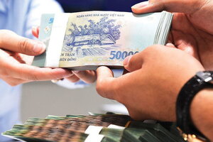 Các trường đại học tại Việt Nam thưởng Tết cho giảng viên như thế nào?