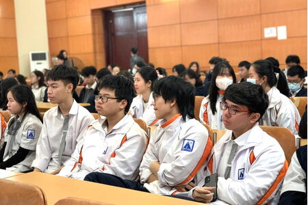 Đề xuất tiếp tục triển khai đào tạo song bằng tại các trường phổ thông tại Hà Nội