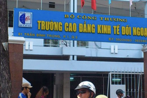Sinh viên bức xúc vì phải nộp tiền máy lạnh theo tín chỉ, trường CĐ Kinh tế đối ngoại TP HCM nói gì?