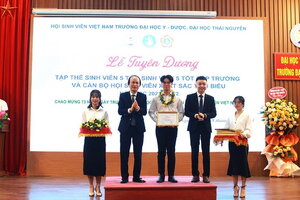 Trao danh hiệu 'sinh viên 5 tốt' cho 192 cá nhân tại trường ĐH Y - Dược (ĐH Thái Nguyên)