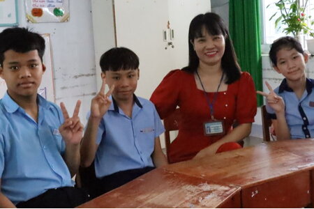 Cô giáo hạnh phúc khi trò khuyết tật có thể hòa nhập
