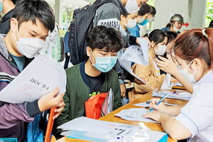 Từ ngày mai (20/4), thí sinh nộp hồ sơ xét tuyển sớm vào trường ĐH Luật Hà Nội