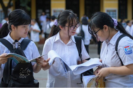 Hưng Yên có gần 17.000 thí sinh dự thi lớp 10 THPT công lập