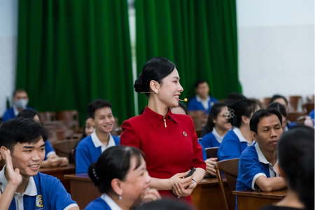 Đào tạo phong thái giao tiếp, ứng xử cho nhân viên y tế
