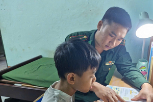 Chiến Sĩ Biên Phòng Gia Lai 'Chắp Cánh Tri Thức': 505 Học Sinh Nghèo Được Nâng Bước Tới Trường