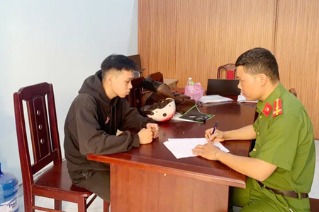 Đà Nẵng bắt gọn kẻ giật dây chuyền vàng của cụ bà chỉ sau 2 giờ