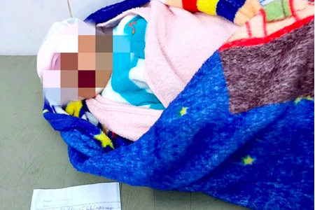 Bé trai 6 ngày tuổi được phát hiện bên lô cao su kèm thư mẹ để lại