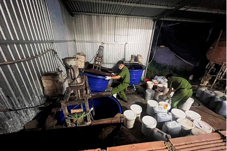 Triệt phá cơ sở sản xuất phân bón giả quy mô lớn, thu giữ hàng trăm tấn
