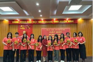 Nữ sinh Hà Tĩnh truyền cảm hứng sống đẹp và học giỏi từ tình yêu lịch sử
