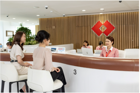 Cán mốc 8.900 tỷ đồng lợi nhuận: Techcombank khẳng định phong độ “vua” tăng trưởng
