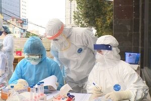 Hà Nội: Phát hiện 6 ca Covid-19 không rõ nguồn lây tại Quốc Oai