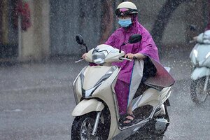 Tin thời tiết 25/10: Bắc Bộ chuyển rét, Nam Bộ  có mưa rào và dông